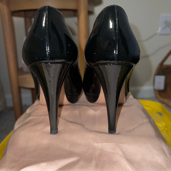 PRADA Black Patent Leather Round Toe Pump Calzature Donna Vernice size 7.5 - Picture 4 of 7
